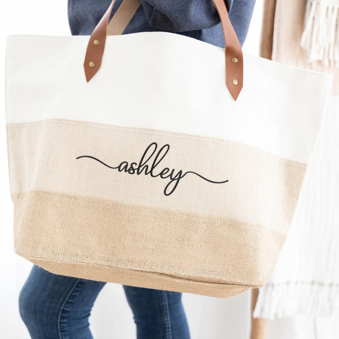 Bridesmaid Tote Bags, Personalized Bridesmaid Bags, Canvas Tote Bag with Zipper, Bridal Party Bridesmaid Gifts.