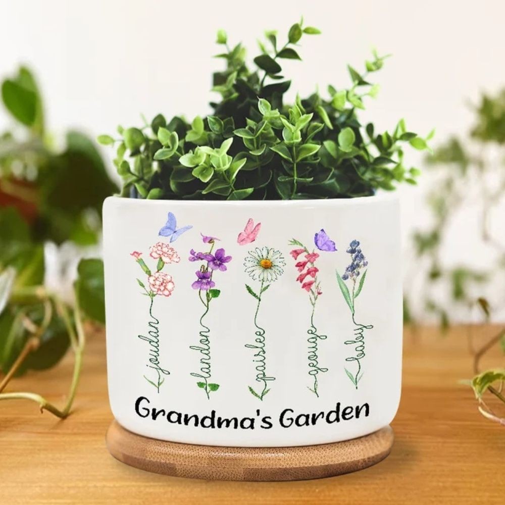 Personalized Birth Month Flower Pots with Grandkids Names, Mothers Day Gift for Mum,Gigi, Grammy, Mom, Nana