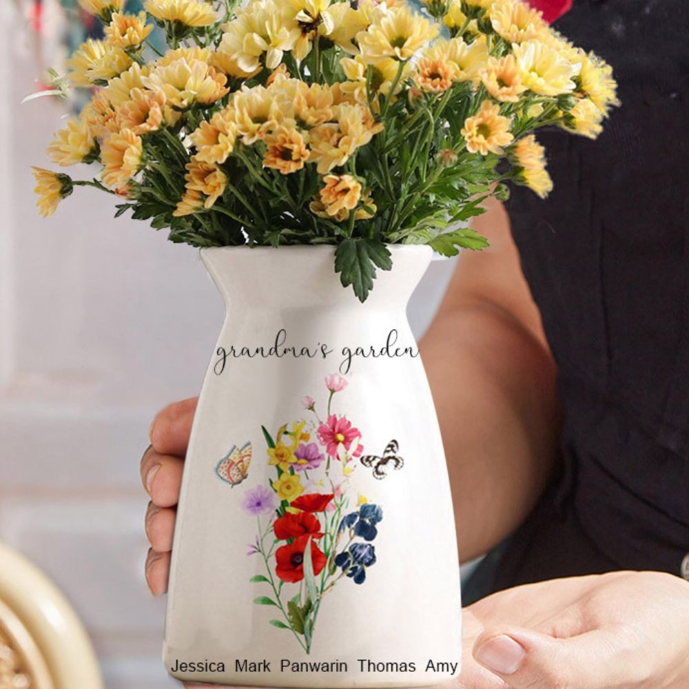 Personalized Birth Month Flower Pots with Grandkids Names, Mothers Day Gift for grandma,Gigi, Grammy, Mom, Nana