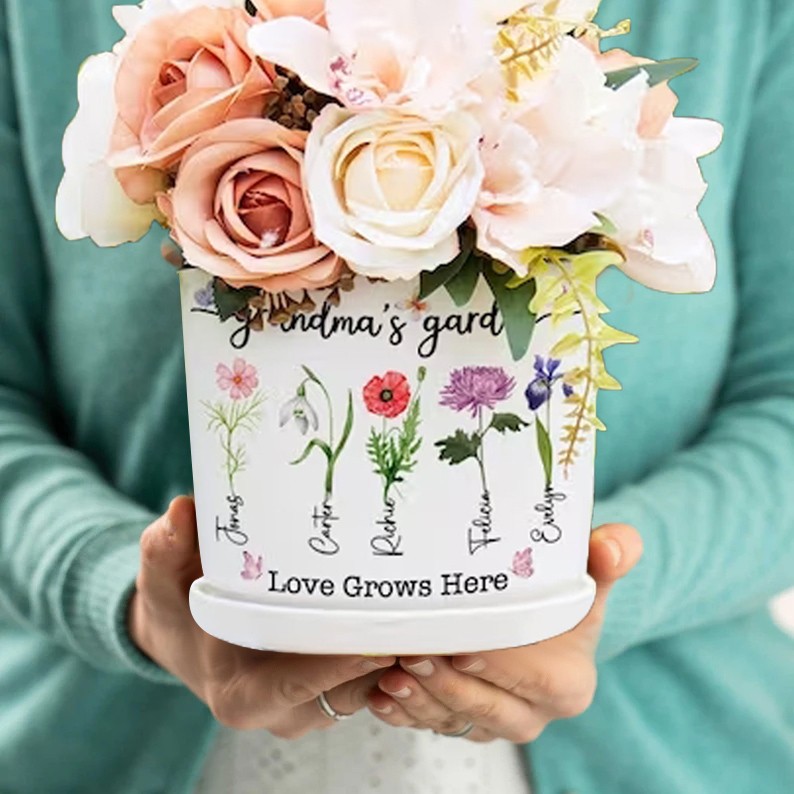 Personalized Birth Month Flower Pots with Grandkids Names, Mothers Day Gift for Mum,Gigi, Grammy, Mom, Nana